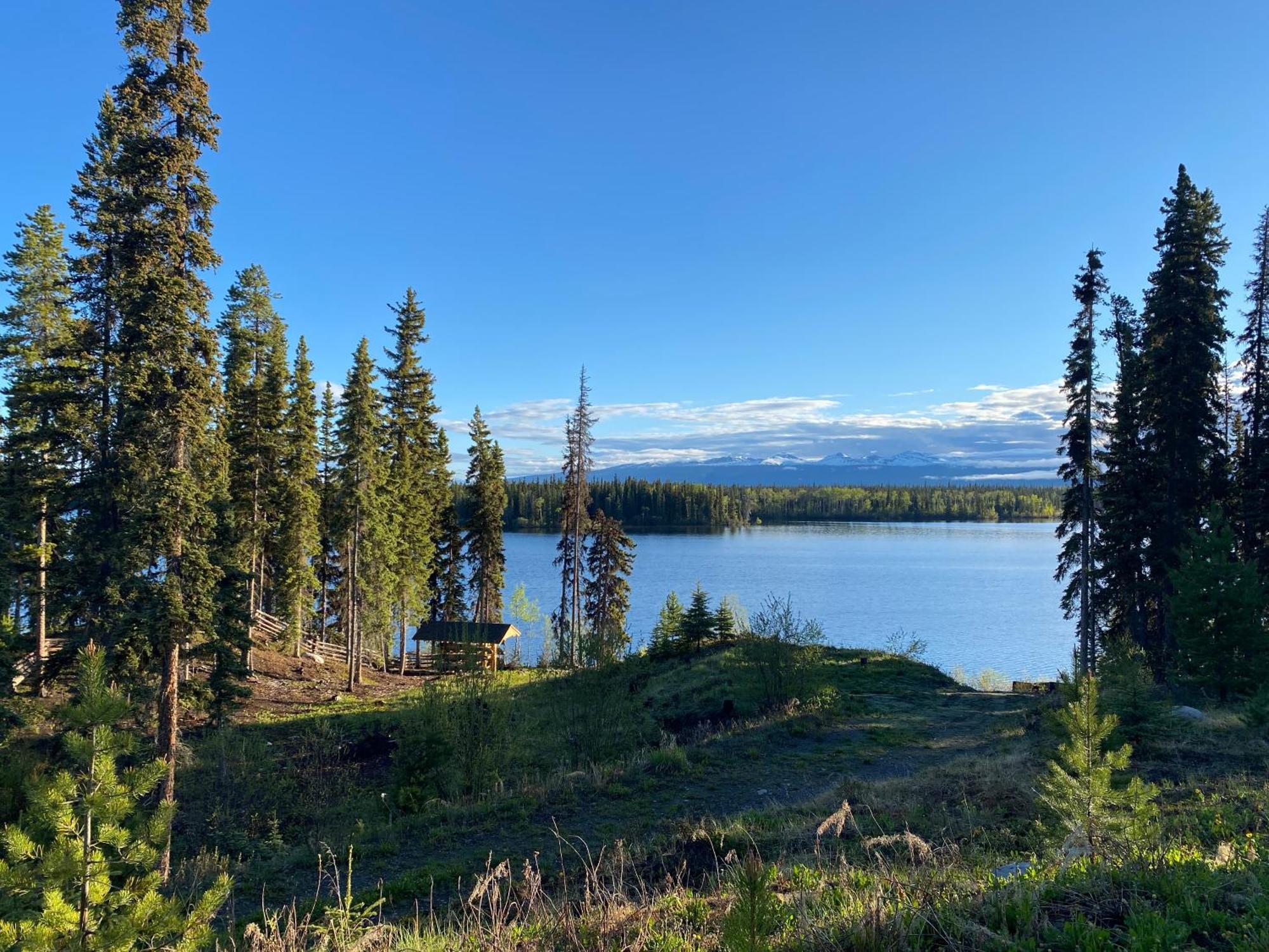 Red Cariboo Resort Anahim Lake Bagian luar foto
